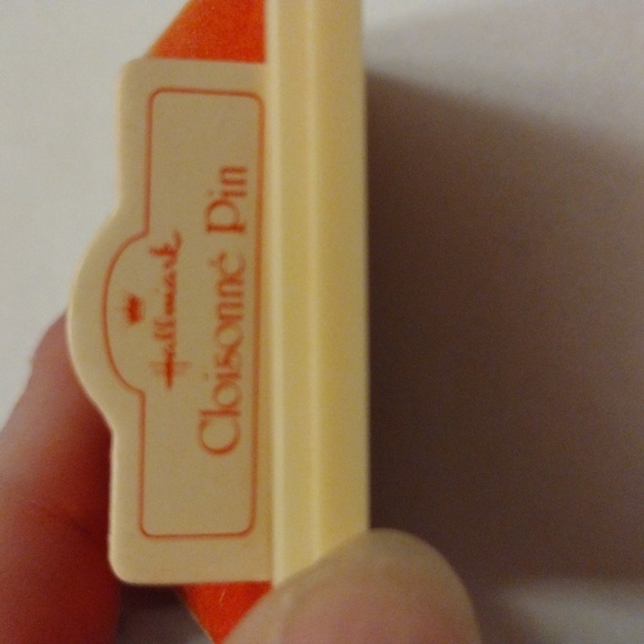 2XHP! Vintage Bundle of 2 Christmas Tree & Hallmark Santa Holiday Pins! - Picture 3 of 8